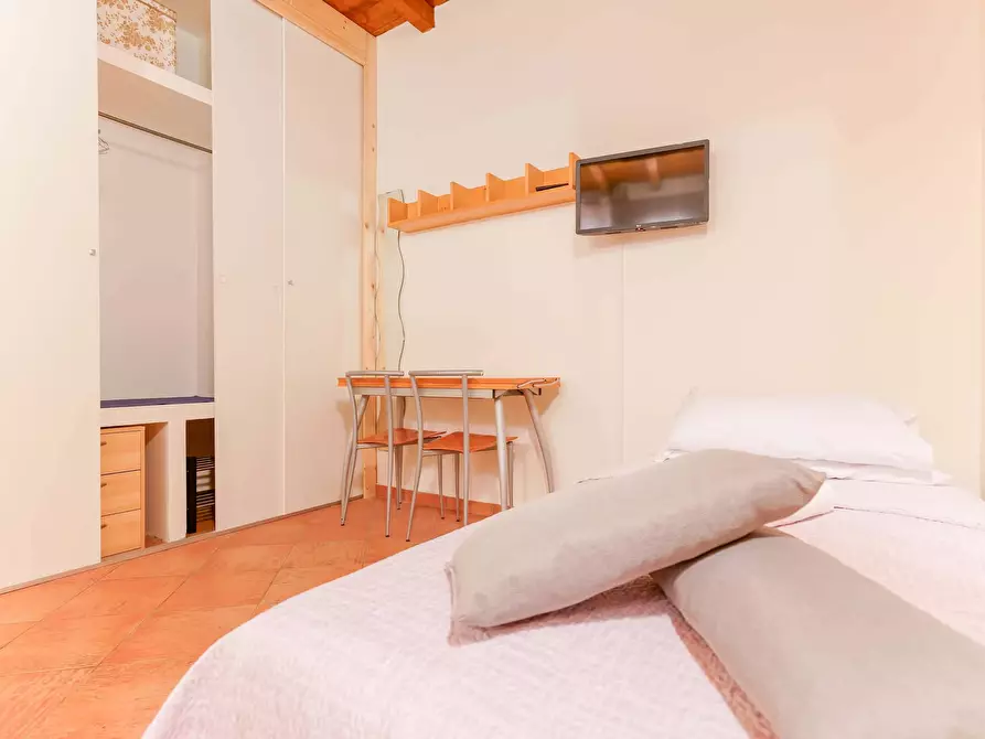 Immagine 4 di Appartamento in affitto  in Via Mirasole10 a Bologna