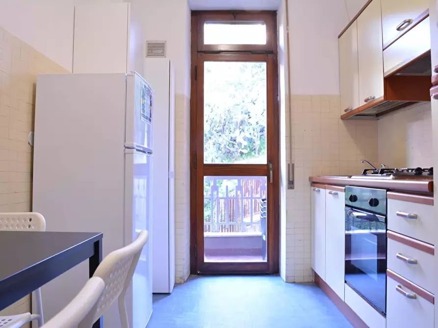 Immagine 4 di Camera in affitto  in Via Tigellio20 a Cagliari