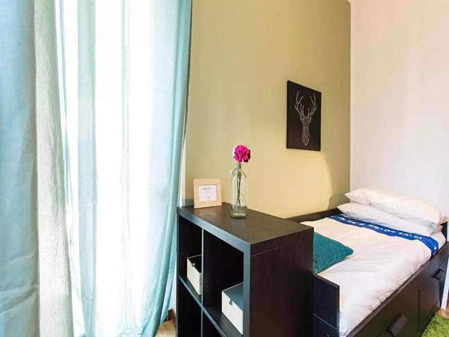 Immagine 50 di Camera in affitto  in Via Rubens23 a Milano