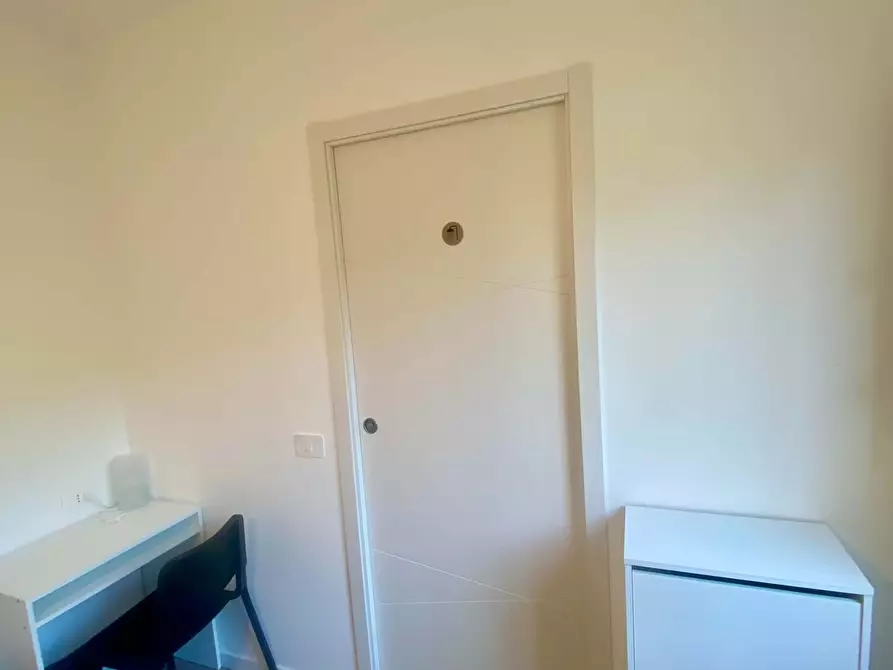 Immagine 11 di Camera in affitto  in Via Cascina Barocco13 a Milano