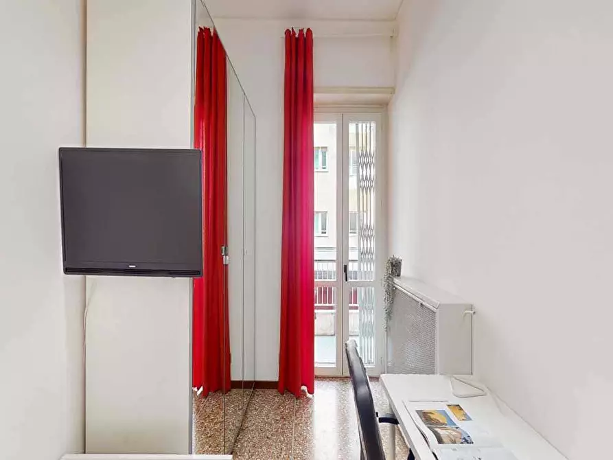 Immagine 1 di Camera in affitto  in Via Anco Marzio4 a Milano