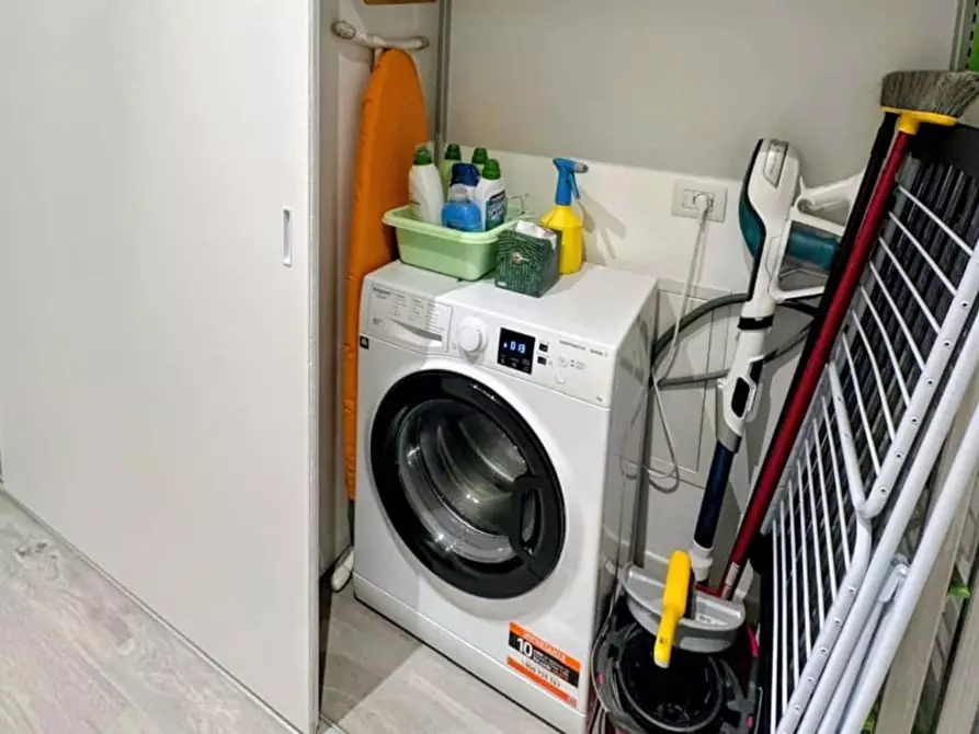 Immagine 37 di Appartamento in affitto  in Via Pietro Rondoni1 a Milano