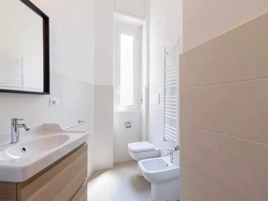 Immagine 4 di Camera in affitto  in Via della Moscova47a a Milano