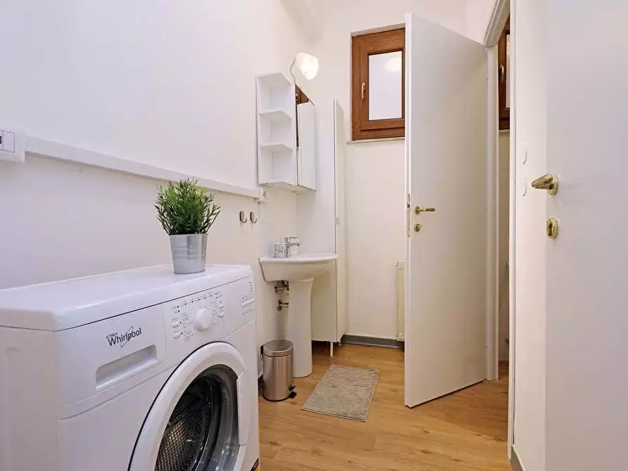 Immagine 24 di Camera in affitto  in Via dei Giornalisti52 a Roma