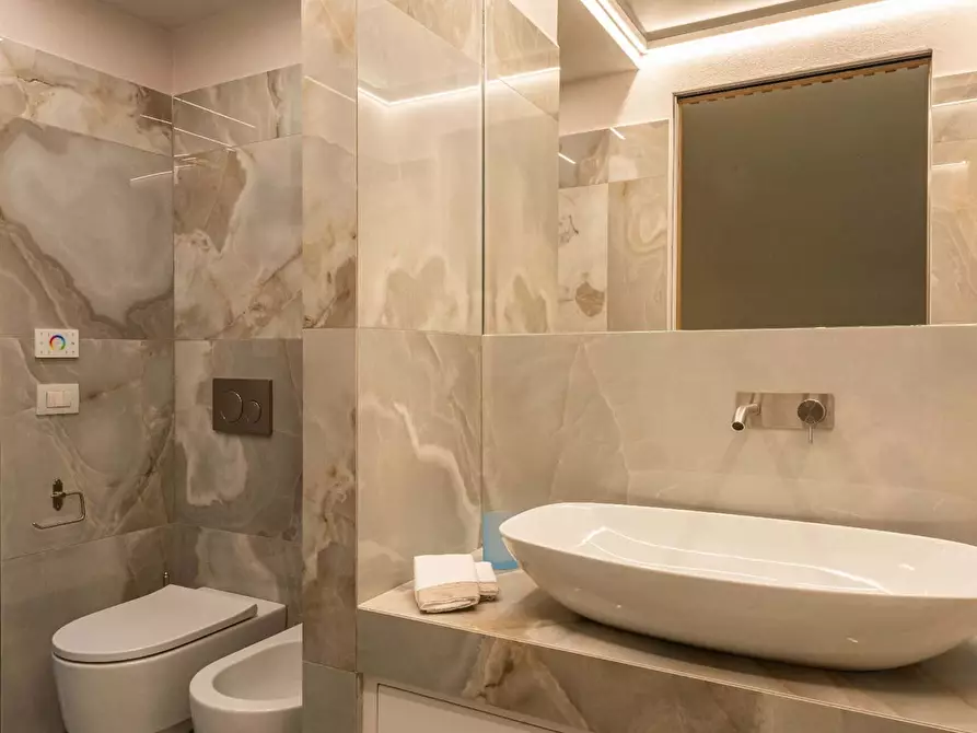 Immagine 30 di Appartamento in affitto  in Via de' Guicciardini a Firenze