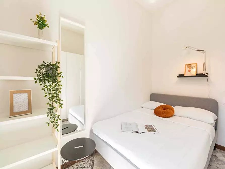 Immagine 1 di Camera in affitto  in Via Salvatore Barzilai6 a Milano