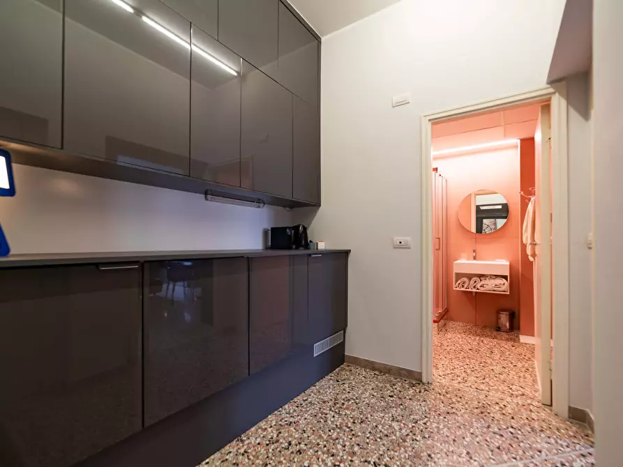 Immagine 28 di Appartamento in affitto  in Via Edmondo de Amicis4 a Milano