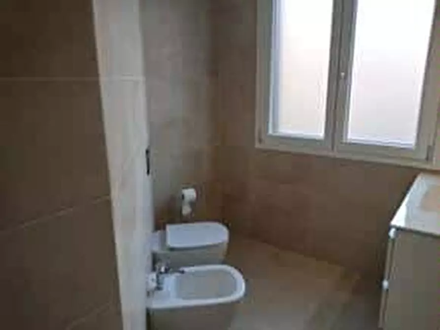 Immagine 8 di Camera in affitto  in Viale Corsica75 a Milano