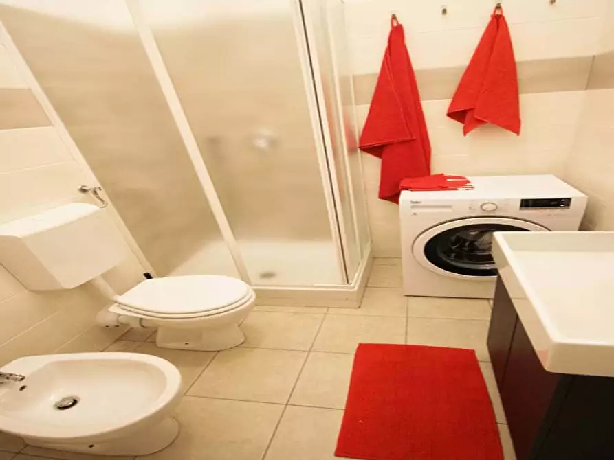 Immagine 27 di Camera in affitto  in Via Mauro Macchi2 a Milano