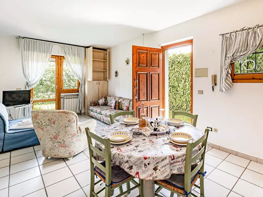 Immagine 10 di Appartamento in affitto  in Via Arezzo110 a Massa