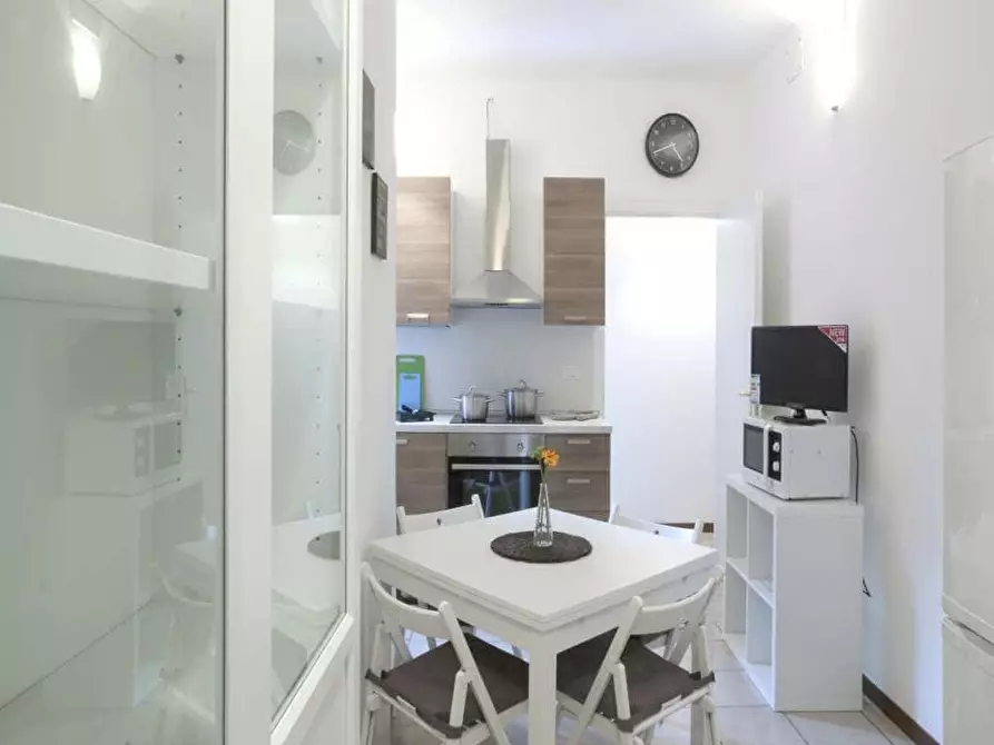 Immagine 11 di Camera in affitto  in Via Salvatore Barzilai14 a Milano