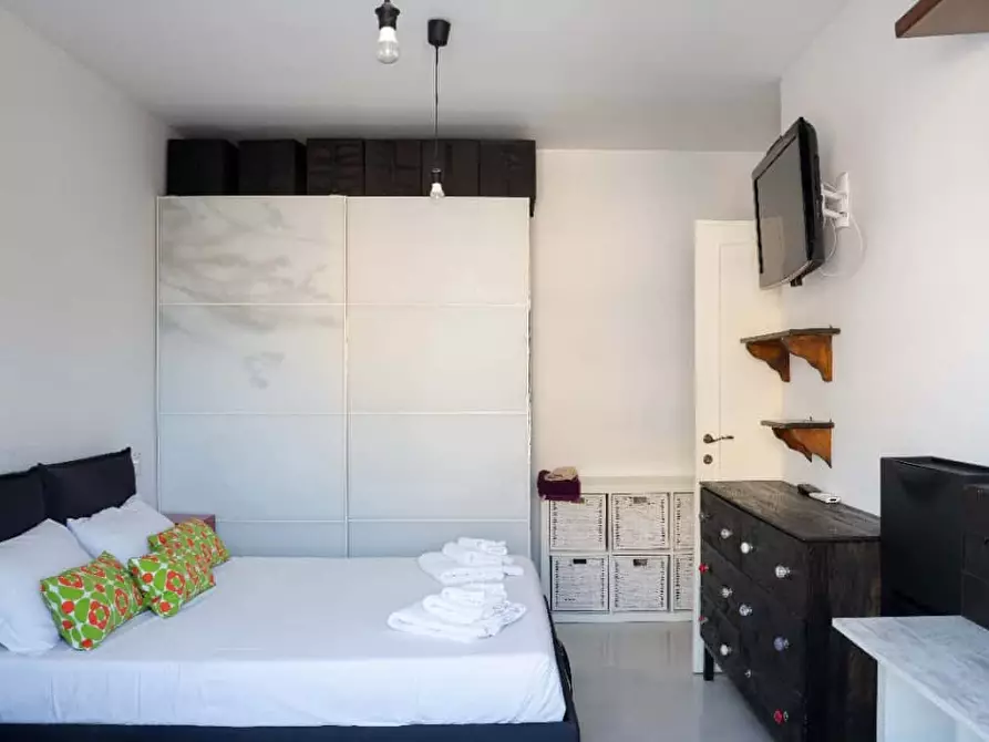 Immagine 22 di Appartamento in affitto  in Via dei Bruzi16 a Roma