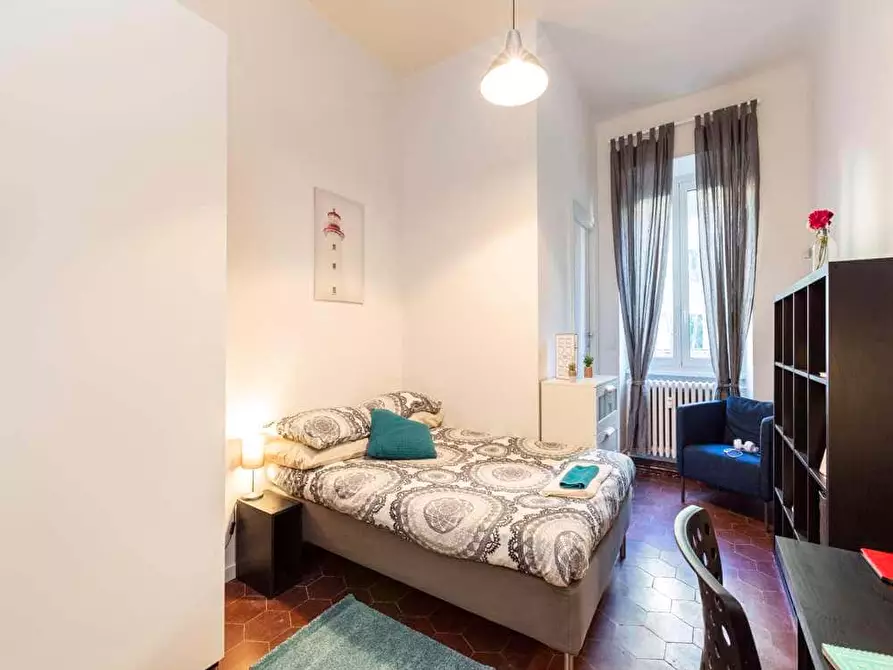 Immagine 2 di Camera in affitto  in Via Paolo Bassi22 a Milano