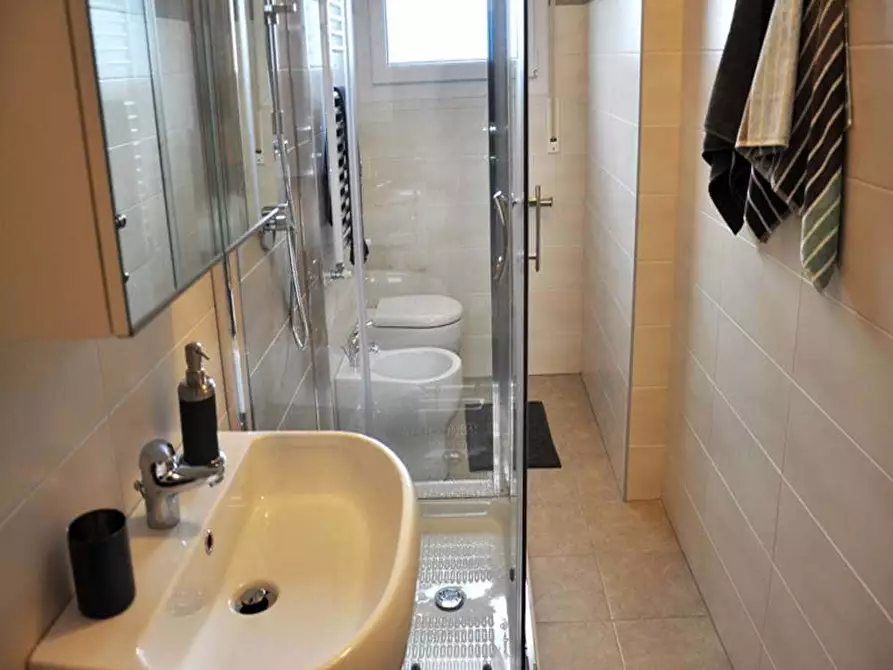 Immagine 20 di Camera in affitto  in Via Plinio63 a Milano