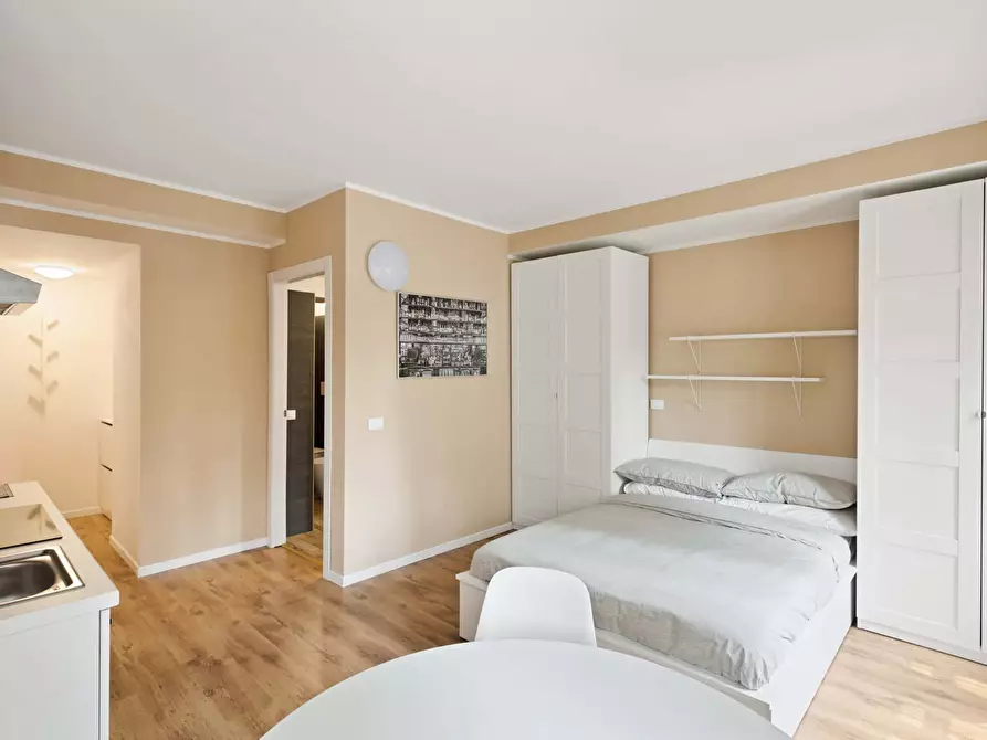 Immagine 4 di Appartamento in affitto  in Via Isaac Newton18b a Milano