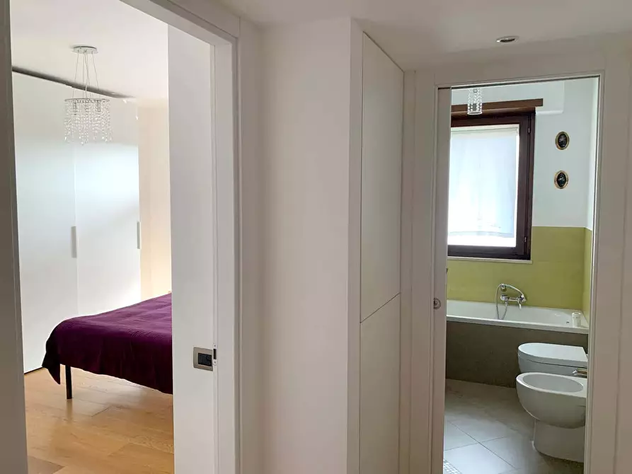 Immagine 16 di Appartamento in affitto  in Viale della Grande Muraglia59 a Roma