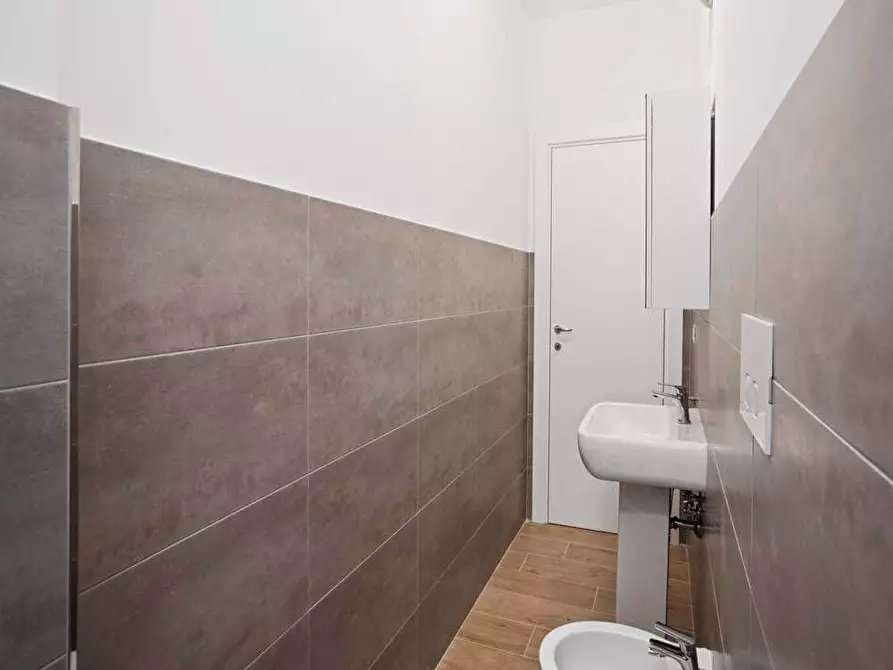 Immagine 9 di Camera in affitto  in Viale Legioni Romane39 a Milano