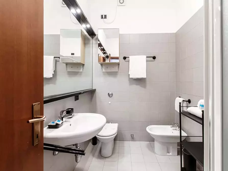 Immagine 9 di Appartamento in affitto  in Via Luigi Cadorna5 a Como