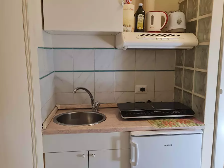 Immagine 6 di Appartamento in affitto  in Via Degli Orti d'Alibert4 a Roma