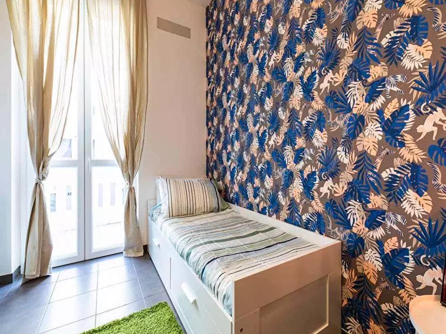 Immagine 8 di Camera in affitto  in Via Gardone5 a Milano