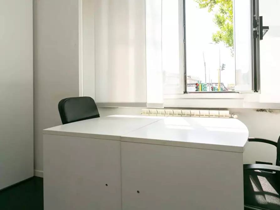 Immagine 6 di Camera in affitto  in Viale Liguria51 a Milano