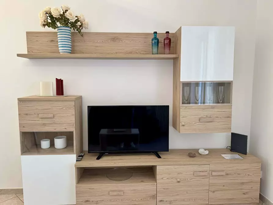 Immagine 5 di Appartamento in affitto  in Via Magenta6 a Como