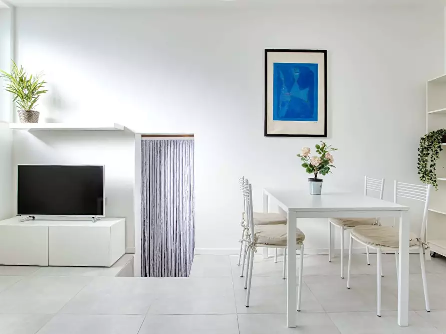 Immagine 8 di Appartamento in affitto  in Via Giovanni Battista Cassinis1 a Milano