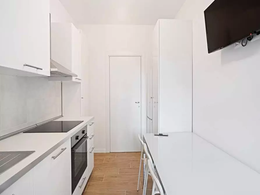 Immagine 8 di Camera in affitto  in Viale Legioni Romane39 a Milano