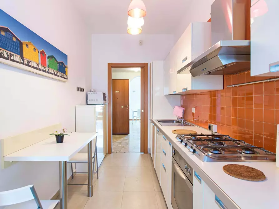 Immagine 10 di Appartamento in affitto  in Via Luigi Settembrini a Milano