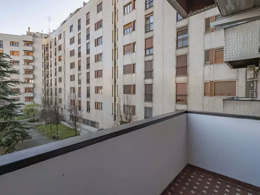 Immagine 18 di Appartamento in affitto  in Via Val di Sole22 a Milano