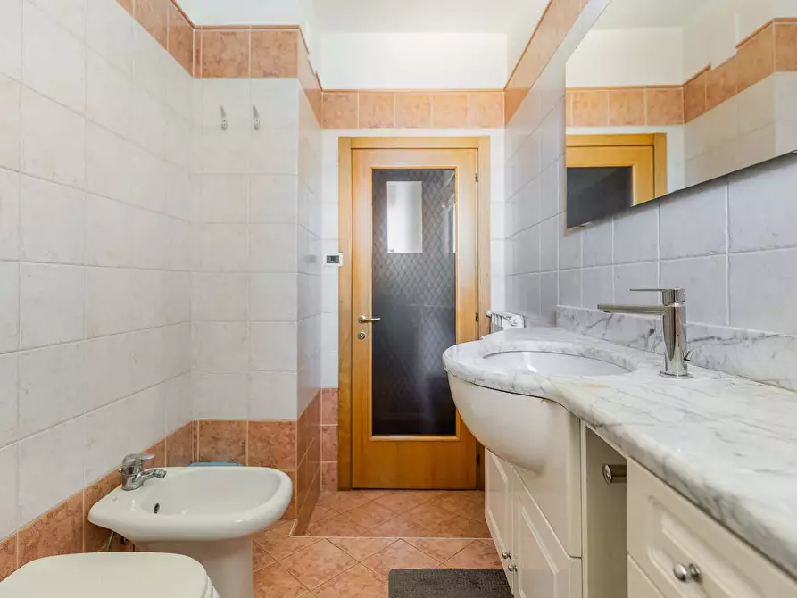 Immagine 11 di Appartamento in affitto  in Via Mazzini87/3 a Bologna