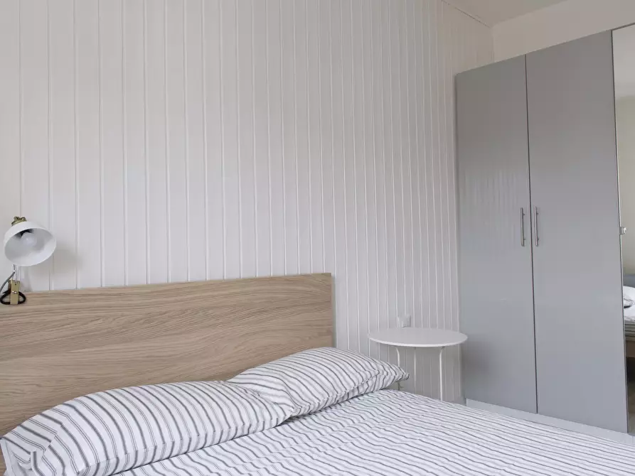 Immagine 6 di Camera in affitto  in Via Federico Engels8 a Milano