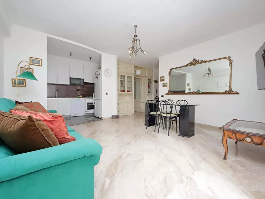 Immagine 17 di Appartamento in affitto  in Via Laurentina3 a Roma