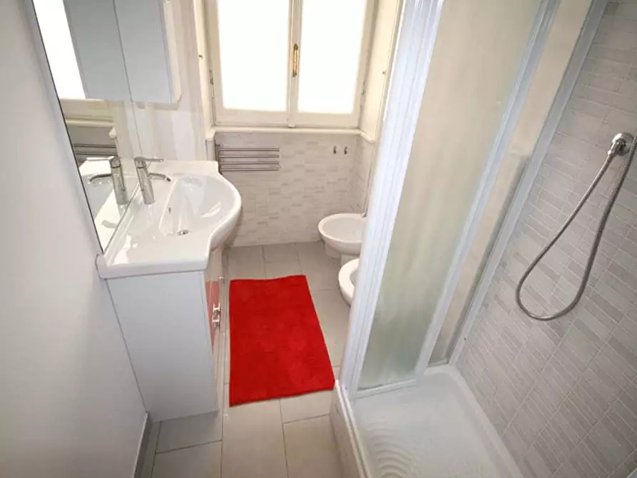 Immagine 4 di Camera in affitto  in Via Lecco22 a Milano