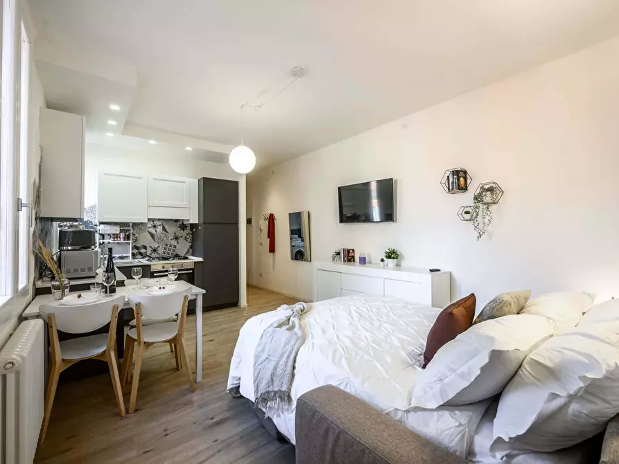 Immagine 57 di Appartamento in affitto  in Viale C. Sigonio76/2 a Modena