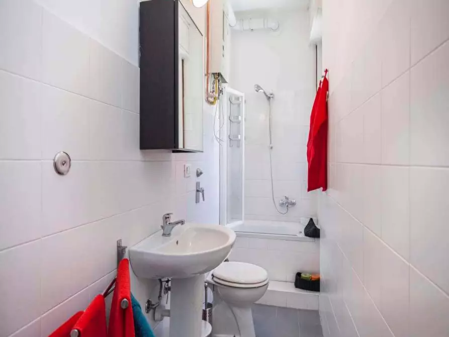 Immagine 25 di Camera in affitto  in Via Giuseppe Frua16 a Milano