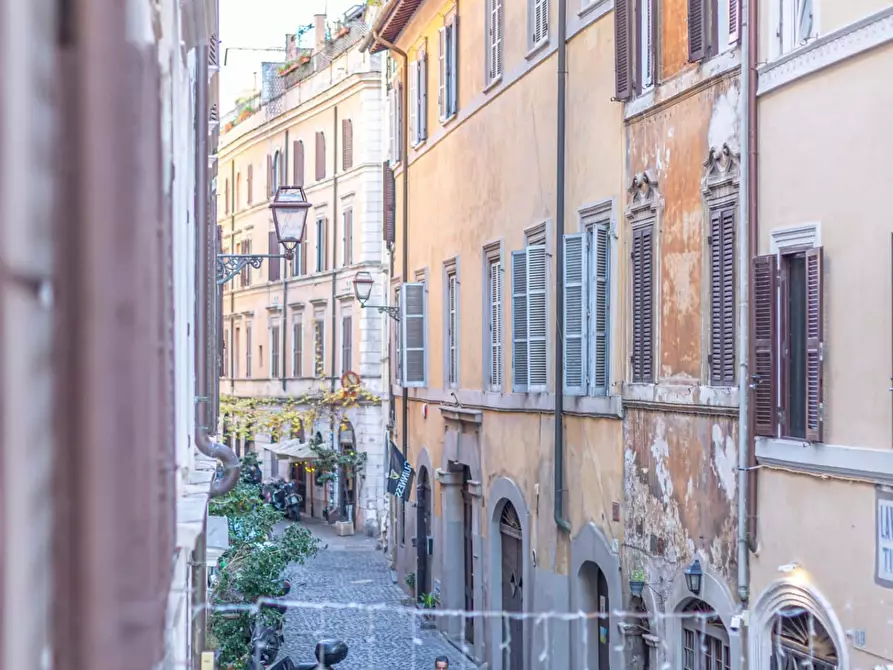 Immagine 22 di Appartamento in affitto  in Via della Madonna dei Monti15 a Roma