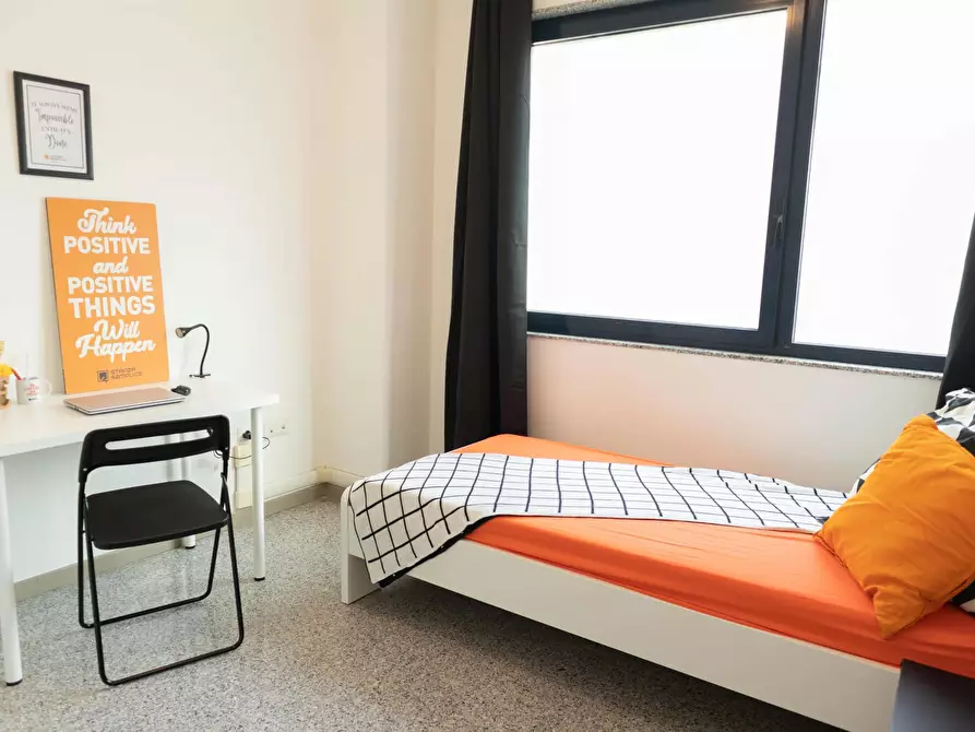 Immagine 3 di Camera in affitto  in Via Dante Alighieri108 a Cagliari