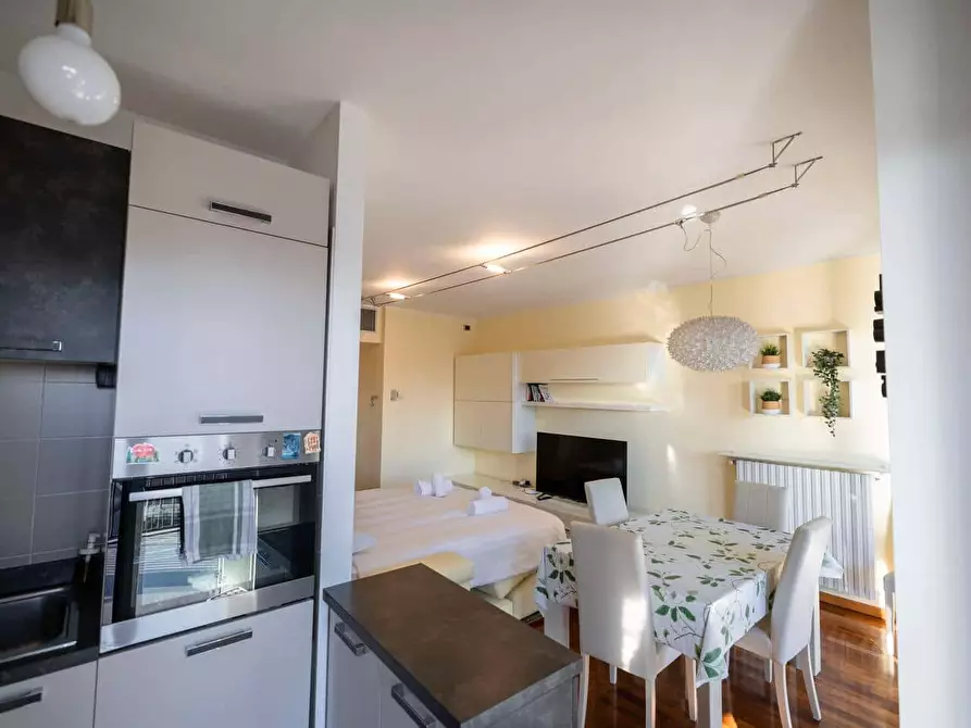 Immagine 9 di Appartamento in affitto  in Viale dell'Innovazione11 a Milano