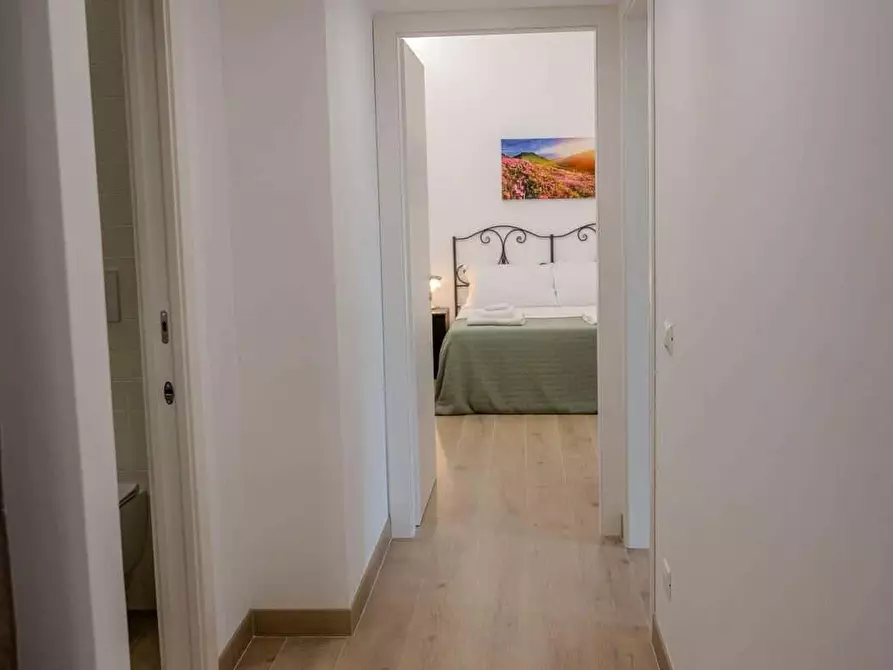 Immagine 14 di Appartamento in affitto  in Vicolo della Serpe61 a Roma