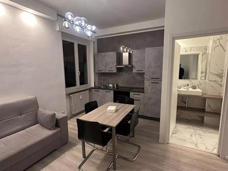 Immagine 4 di Appartamento in affitto  in Via Giovanni Battista Sammartini49 a Milano