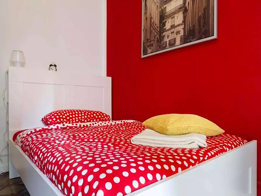 Immagine 2 di Camera in affitto  in Via Gustavo Modena30 a Milano