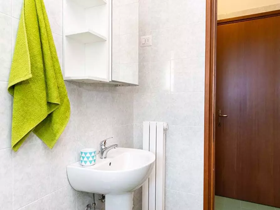 Immagine 25 di Camera in affitto  in Via Fratelli Fraschini7 a Milano