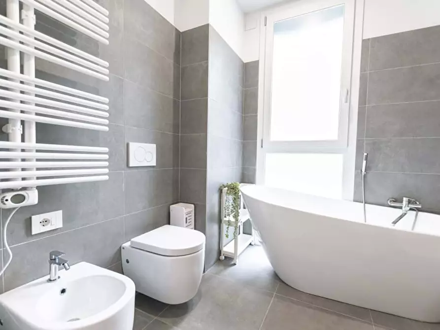 Immagine 9 di Appartamento in affitto  in Via Principe Eugenio3 a Milano