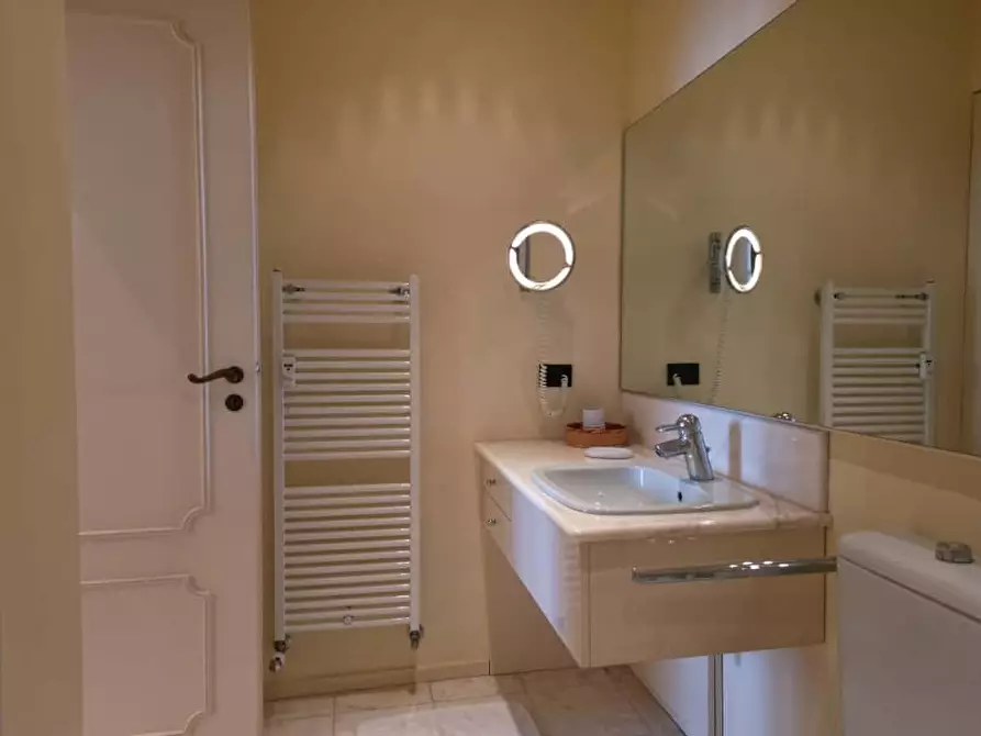 Immagine 12 di Appartamento in affitto  in Via Capolungo24 a Genova