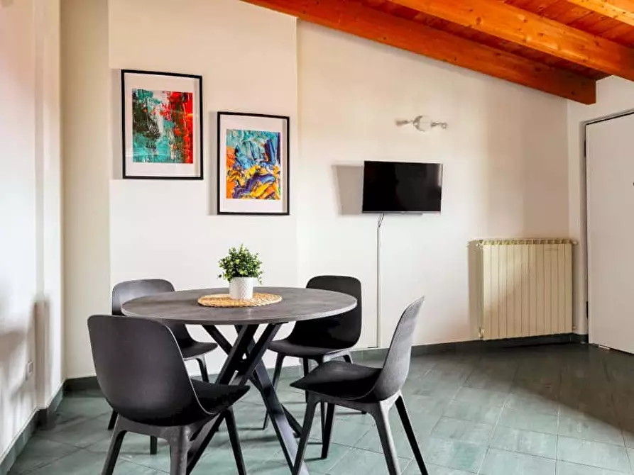 Immagine 12 di Camera in affitto  in Via Giovanni Pezzotti44 a Milano