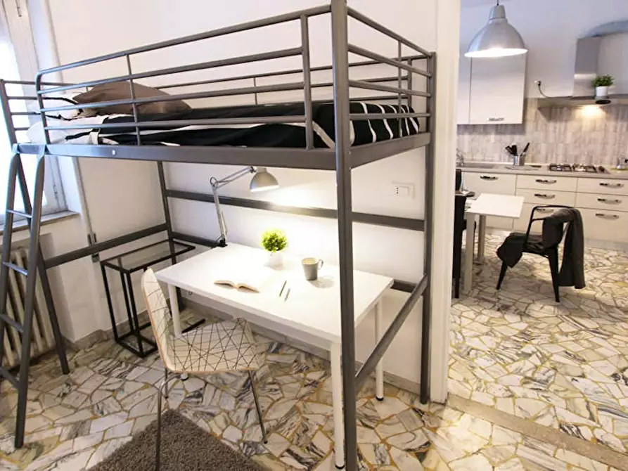 Immagine 2 di Camera in affitto  in Via Forte Marghera17 a Venezia