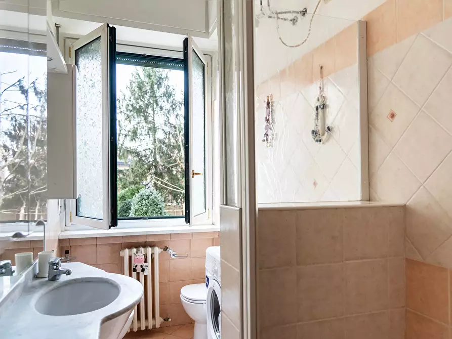 Immagine 13 di Appartamento in affitto  in Via Val Passiria4 a Milano