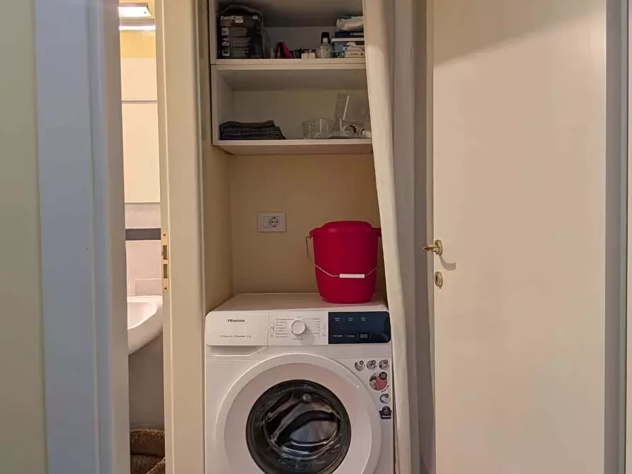 Immagine 6 di Appartamento in affitto  in Via Francesco Todaro a Bologna