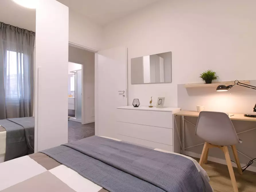 Immagine 3 di Camera in affitto  in Piazzale Guglielmo Corvi12 a Brescia